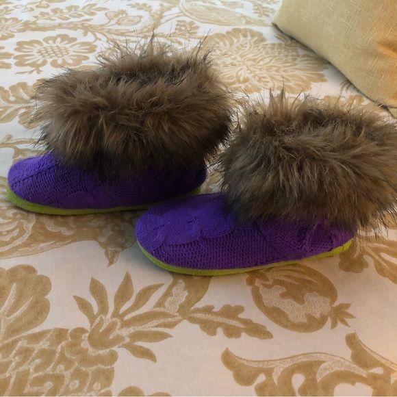 Kensie Girl Ankle Slippers - Picture 3 of 9